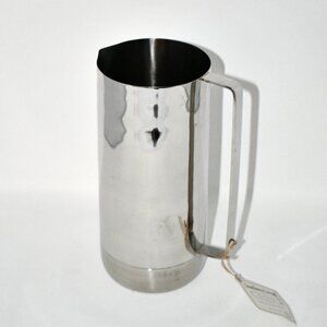 Southern Living Stainless Steel Pitcher NWT Flash is showing in all pictures